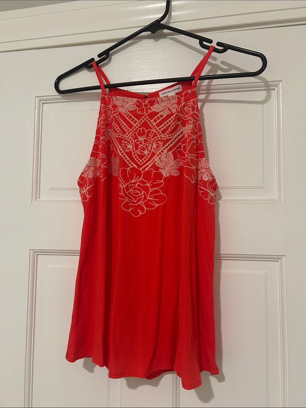 Love on a Hanger Coral Floral Embroidered Cami Tank Top Size S